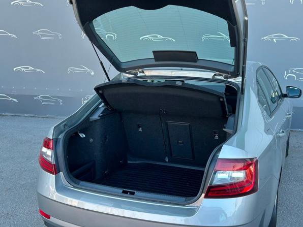 Skoda Octavia III (A7) Рестайлинг с пробегом 2017 года, цена 1 468 700 рублей, 184423 км, лифтбек, Автокод Объявления