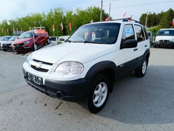 Chevrolet Niva I Рестайлинг с пробегом 2014 года, цена 539 995 рублей, 155995 км, внедорожник, Автокод Объявления