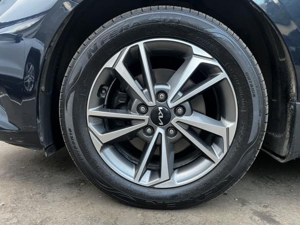 Kia Cerato IV Рестайлинг с пробегом 2021 года, цена 2 080 000 рублей, 56653 км, седан, Автокод Объявления