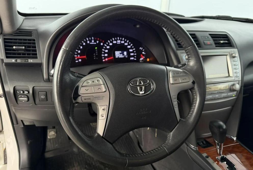 Toyota Camry VI (XV40) Рестайлинг Киров  - изображение 16
