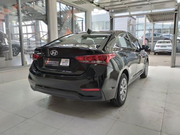 Hyundai Solaris II с пробегом 2017 года, цена 1 050 000 рублей, 173533 км, седан, Автокод Объявления