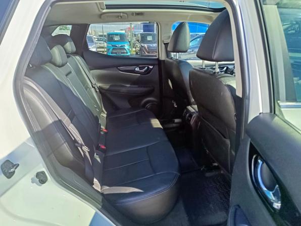 Nissan Qashqai II с пробегом 2015 года, цена 1 694 995 рублей, 118211 км, внедорожник, Автокод Объявления