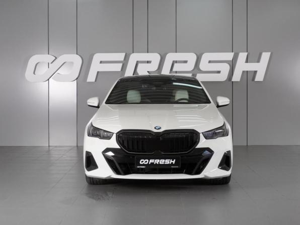 BMW 5 серии VIII (G60/G61/G68) с пробегом 2024 года, цена 7 918 000 рублей, 16015 км, седан, Автокод Объявления
