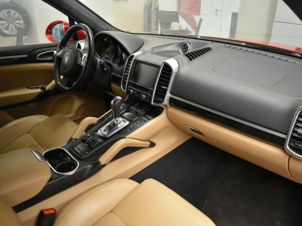 Porsche Cayenne II (958) с пробегом 2013 года, цена 2 990 000 рублей, 135000 км, внедорожник, Автокод Объявления