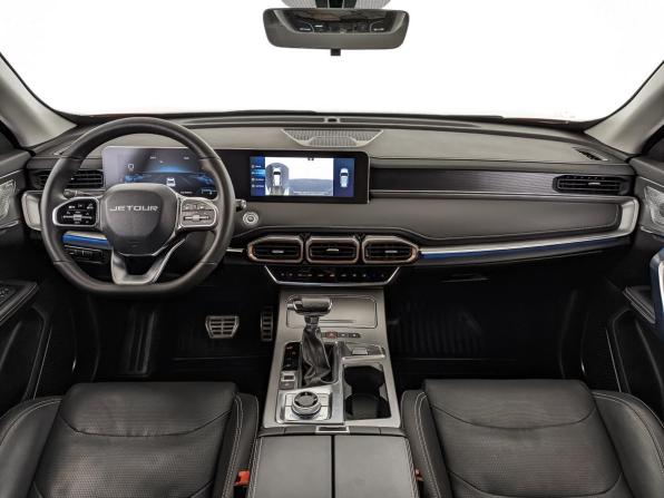 JETOUR X70+ I Рестайлинг с пробегом 2023 года, цена 1 970 000 рублей, 31000 км, внедорожник, Автокод Объявления