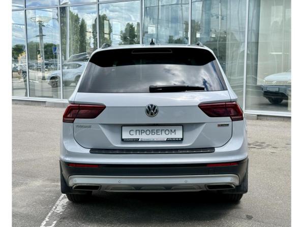 Volkswagen Tiguan II с пробегом 2018 года, цена 2 537 000 рублей, 130239 км, внедорожник, Автокод Объявления