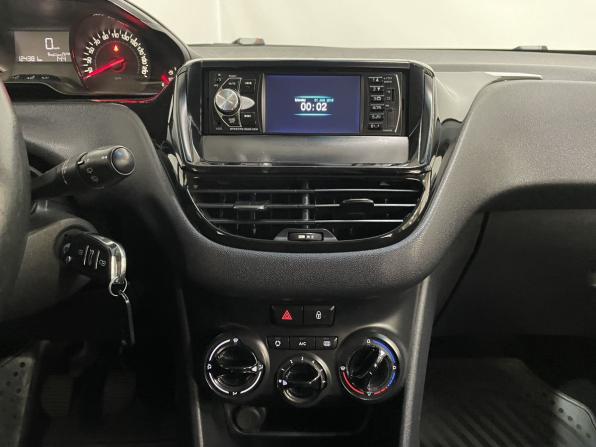 Peugeot 208 I с пробегом 2013 года, цена 550 000 рублей, 124381 км, хэтчбек, Автокод Объявления