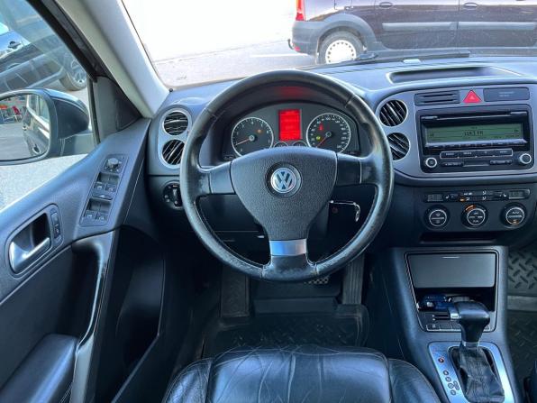 Volkswagen Tiguan I с пробегом 2009 года, цена 800 000 рублей, 238274 км, внедорожник, Автокод Объявления