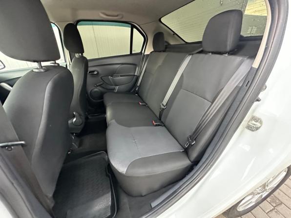 Renault Logan II с пробегом 2017 года, цена 802 000 рублей, 105496 км, седан, Автокод Объявления
