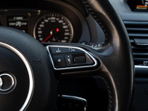 Audi Q3 I (8U) Рестайлинг с пробегом 2015 года, цена 1 675 000 рублей, 241461 км, внедорожник, Автокод Объявления