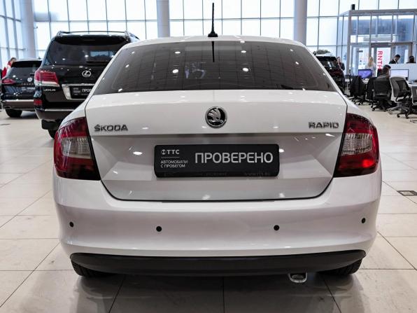 Skoda Rapid I Рестайлинг с пробегом 2018 года, цена 1 099 000 рублей, 140385 км, лифтбек, Автокод Объявления