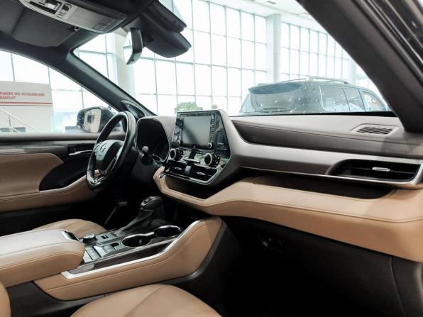 Toyota Highlander IV (XU70) с пробегом 2021 года, цена 4 599 000 рублей, 86000 км, внедорожник, Автокод Объявления