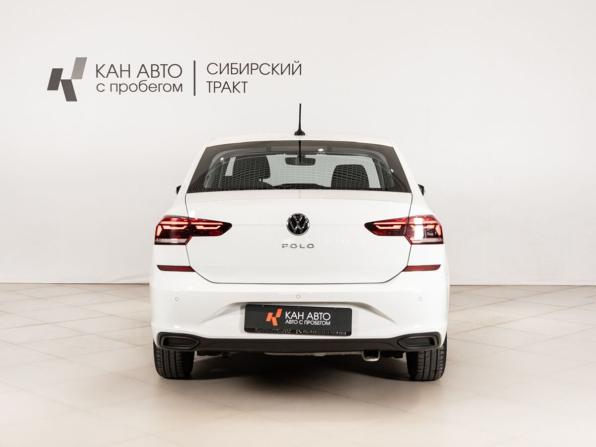 Volkswagen Polo VI с пробегом 2022 года, цена 1 824 300 рублей, 28734 км, лифтбек, Автокод Объявления
