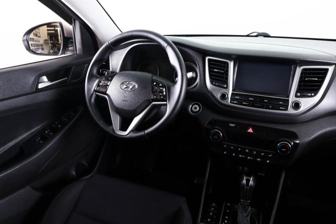 Hyundai Tucson III Рестайлинг с пробегом 2018 года, цена 1 899 000 рублей, 206875 км, внедорожник, Автокод Объявления