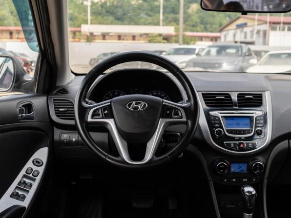 Hyundai Solaris I с пробегом 2011 года, цена 820 000 рублей, 153378 км, седан, Автокод Объявления