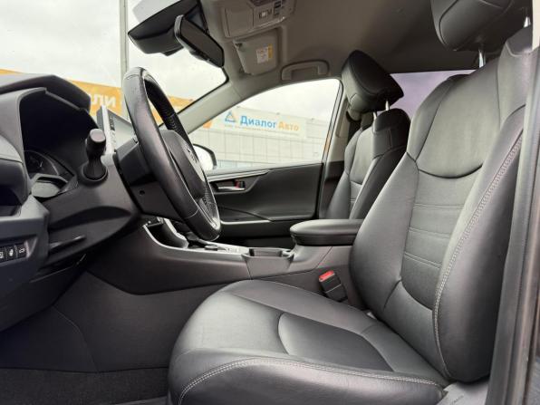 Toyota RAV4 V (XA50) с пробегом 2021 года, цена 2 970 000 рублей, 160050 км, внедорожник, Автокод Объявления