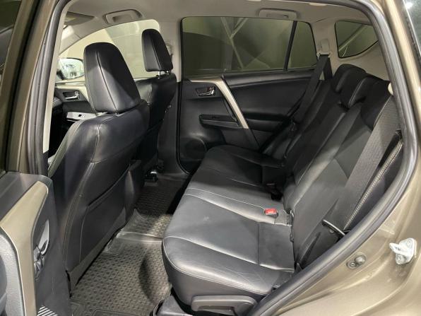 Toyota RAV4 IV (XA40) с пробегом 2014 года, цена 2 044 000 рублей, 220551 км, внедорожник, Автокод Объявления
