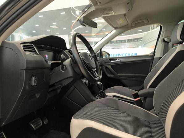 Volkswagen Tiguan II с пробегом 2019 года, цена 2 799 000 рублей, 148000 км, внедорожник, Автокод Объявления