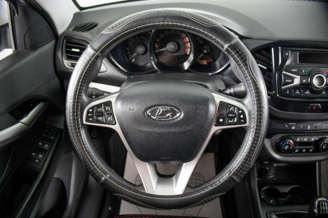 Lada (ВАЗ) Vesta I с пробегом 2022 года, цена 1 349 000 рублей, 283145 км, седан, Автокод Объявления