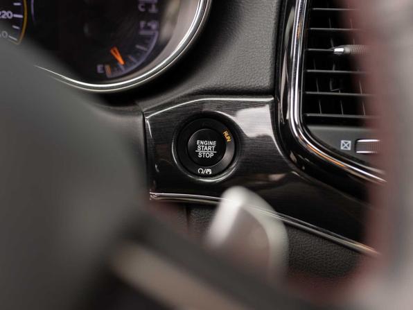 Jeep Grand Cherokee IV (WK2) Рестайлинг с пробегом 2018 года, цена 4 045 000 рублей, 103017 км, внедорожник, Автокод Объявления