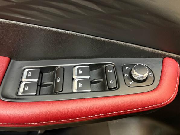 Geely Coolray I Рестайлинг с пробегом 2024 года, цена 2 080 000 рублей, 43998 км, внедорожник, Автокод Объявления