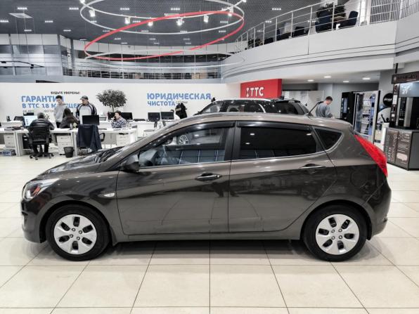 Hyundai Solaris I Рестайлинг с пробегом 2015 года, цена 1 060 000 рублей, 187300 км, хэтчбек, Автокод Объявления