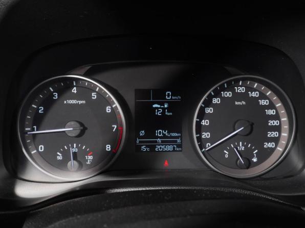 Hyundai Elantra VI (AD) с пробегом 2018 года, цена 998 000 рублей, 205887 км, седан, Автокод Объявления