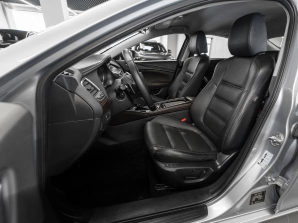 Mazda 6 III (GJ) Рестайлинг с пробегом 2017 года, цена 2 420 000 рублей, 95000 км, седан, Автокод Объявления