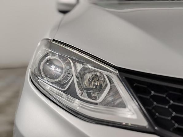 Nissan Tiida II с пробегом 2015 года, цена 999 000 рублей, 163109 км, хэтчбек, Автокод Объявления