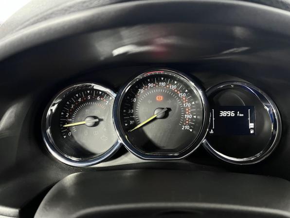 Renault Logan II Рестайлинг с пробегом 2019 года, цена 1 295 000 рублей, 38828 км, седан, Автокод Объявления