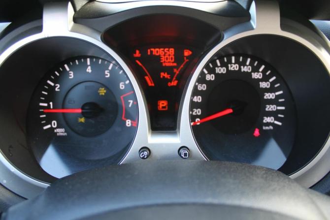 Nissan Juke I с пробегом 2012 года, цена 900 000 рублей, 171000 км, внедорожник, Автокод Объявления