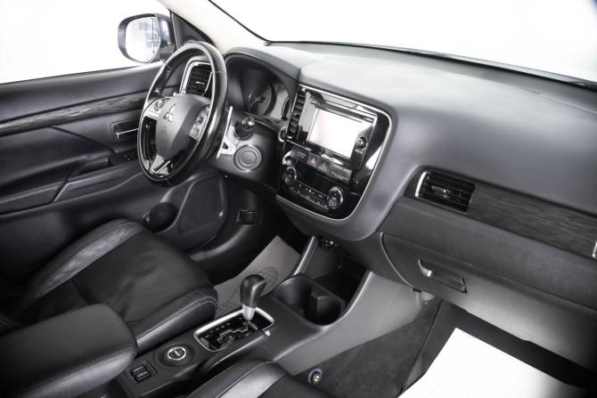 Mitsubishi Outlander III с пробегом 2015 года, цена 1 899 000 рублей, 172815 км, внедорожник, Автокод Объявления