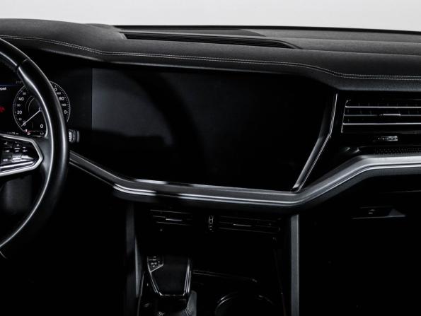 Volkswagen Touareg III с пробегом 2022 года, цена 6 690 000 рублей, 46477 км, внедорожник, Автокод Объявления
