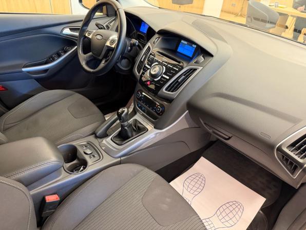 Ford Focus III с пробегом 2012 года, цена 879 000 рублей, 110000 км, хэтчбек, Автокод Объявления