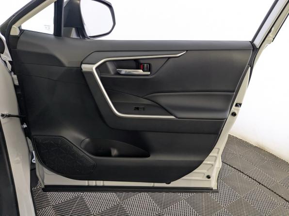 Toyota RAV4 V (XA50) с пробегом 2022 года, цена 3 700 000 рублей, 26822 км, внедорожник, Автокод Объявления