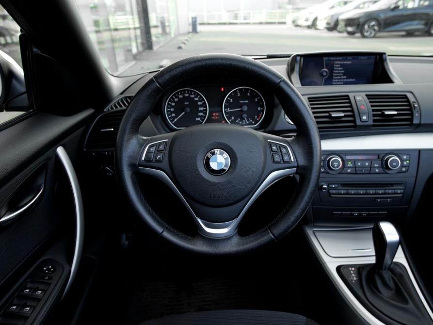 BMW 1 серии I (E82/E88) Рестайлинг 2 Москва  - изображение 16