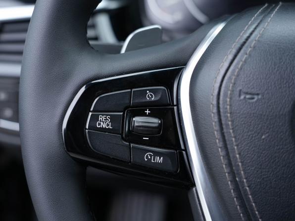 BMW 5 серии VII (G30/G31/G38) с пробегом 2019 года, цена 2 835 000 рублей, 312000 км, седан, Автокод Объявления