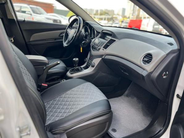 Chevrolet Cruze I с пробегом 2012 года, цена 680 000 рублей, 182813 км, хэтчбек, Автокод Объявления