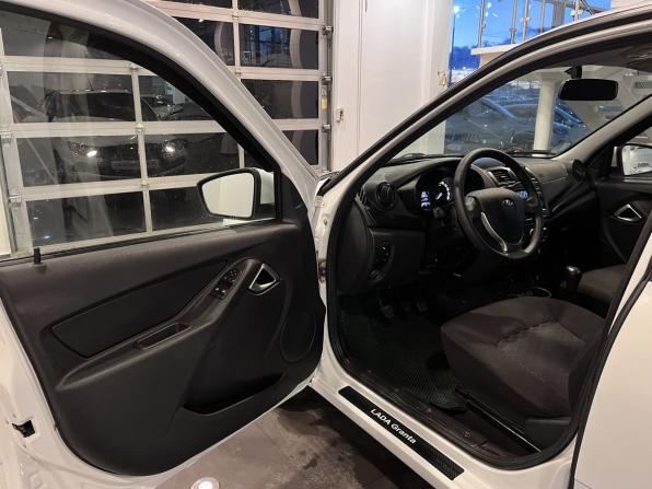 Lada (ВАЗ) Granta I Рестайлинг с пробегом 2023 года, цена 898 000 рублей, 55584 км, лифтбек, Автокод Объявления