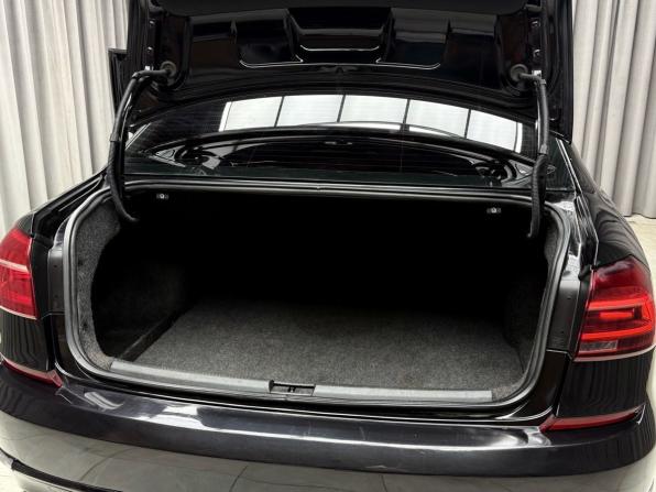 Volkswagen Passat (North America and China) I Рестайлинг с пробегом 2016 года, цена 1 399 000 рублей, 250560 км, седан, Автокод Объявления