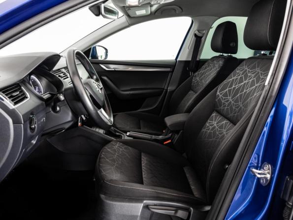 Skoda Octavia III (A7) Рестайлинг с пробегом 2019 года, цена 1 449 000 рублей, 195279 км, лифтбек, Автокод Объявления