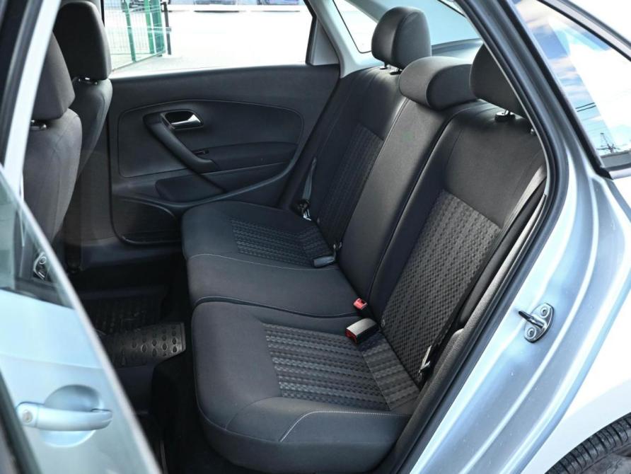 Volkswagen Polo V Рестайлинг Новороссийск  - изображение 9