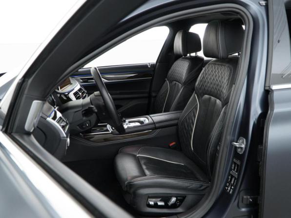BMW 7 серии VI (G11/G12) с пробегом 2018 года, цена 5 599 050 рублей, 39358 км, седан, Автокод Объявления