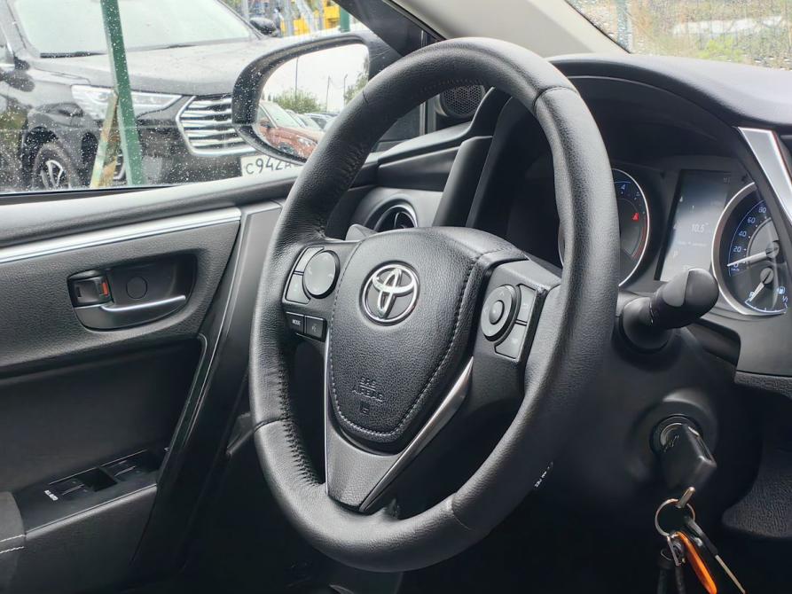 Toyota Corolla XI (E160 E170 E180) Рестайлинг 1 Санкт-Петербург  - изображение 11