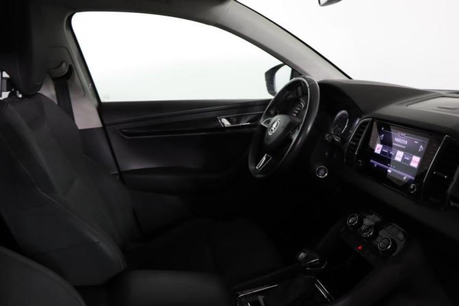 Skoda Karoq I с пробегом 2018 года, цена 1 599 990 рублей, 204884 км, внедорожник, Автокод Объявления