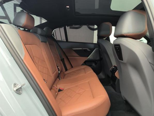 BMW 5 серии VIII (G60/G61/G68) с пробегом 2025 года, цена 9 500 000 рублей, 6541 км, седан, Автокод Объявления