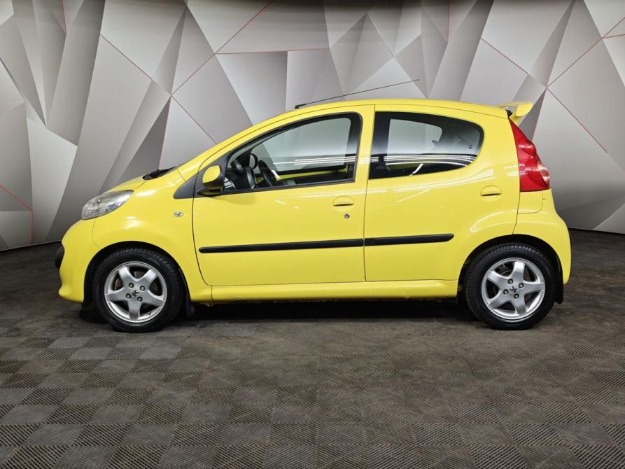 Peugeot 107 I Москва  - изображение 5