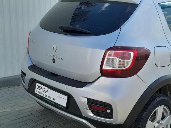 Renault Sandero II с пробегом 2015 года, цена 949 000 рублей, 100032 км, хэтчбек, Автокод Объявления