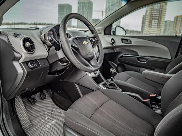 Chevrolet Aveo II с пробегом 2013 года, цена 469 000 рублей, 240000 км, седан, Автокод Объявления
