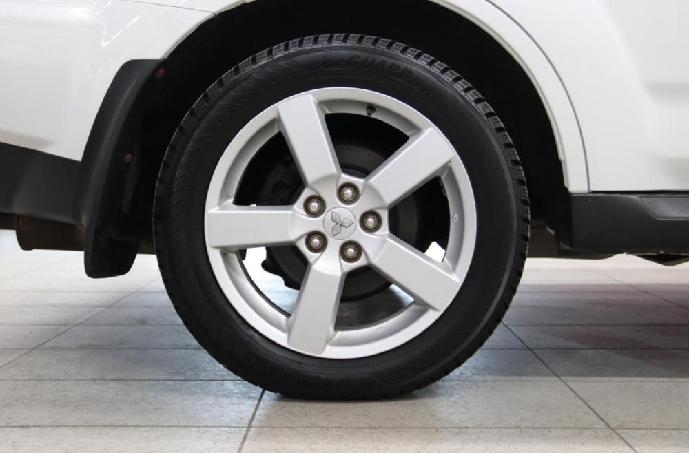 Mitsubishi Outlander II Рестайлинг Сургут  - изображение 28